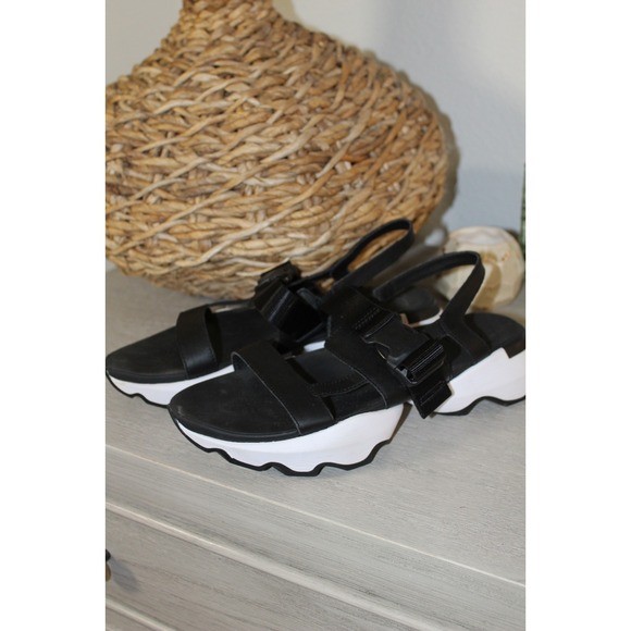 SOREL Black White Wedge Platform Slingback Sandals Women's Size 8 - Picture 2 of 3